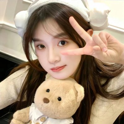 不装了，我姐姐是首富